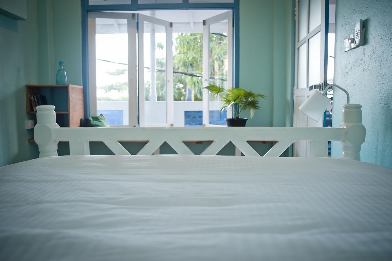 Bedspace Beach Unawatuna Luaran gambar