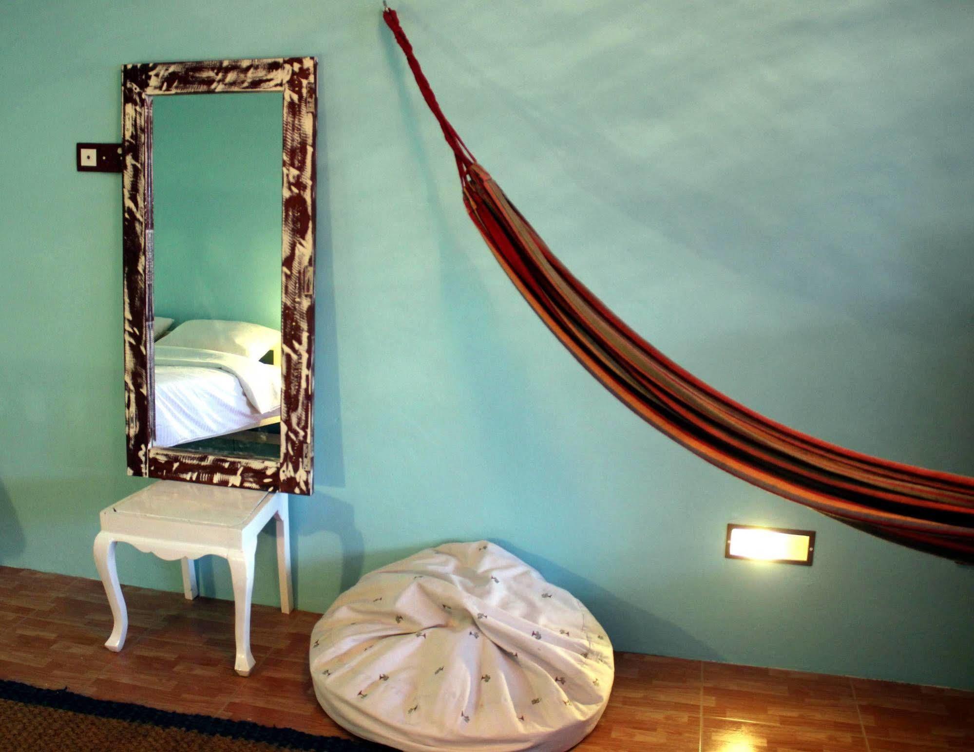 Bedspace Beach Unawatuna Luaran gambar