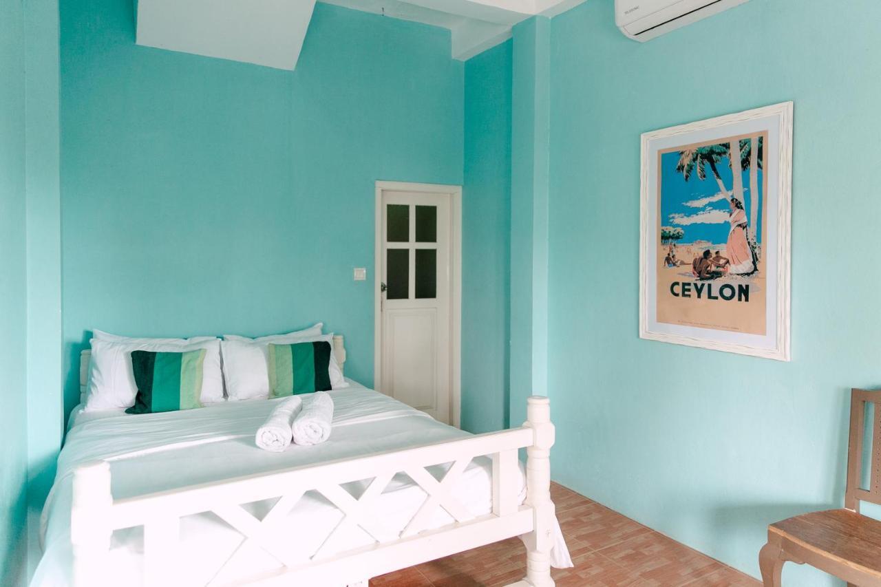 Bedspace Beach Unawatuna Luaran gambar